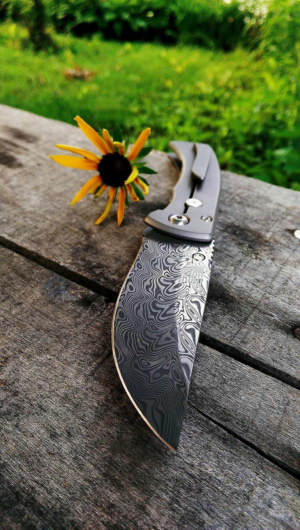 Thumbnail: (Discontinued) Counselor 2.0 Damasteel Titanium scales