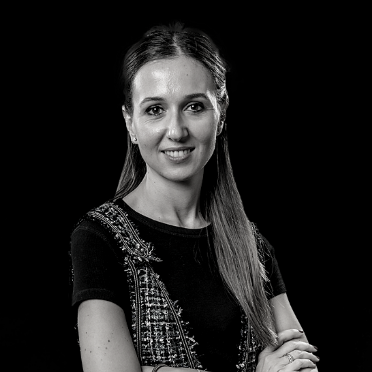 Leticia López-Lapuente | Legal Services