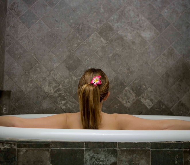 Elevate Your Bath Time Bliss with Essential Oils