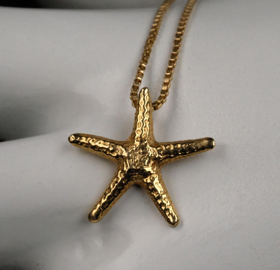 Thumbnail: Pre-Owned 14K Yellow Gold Starfish Pendant w/ 16" 14K Chain