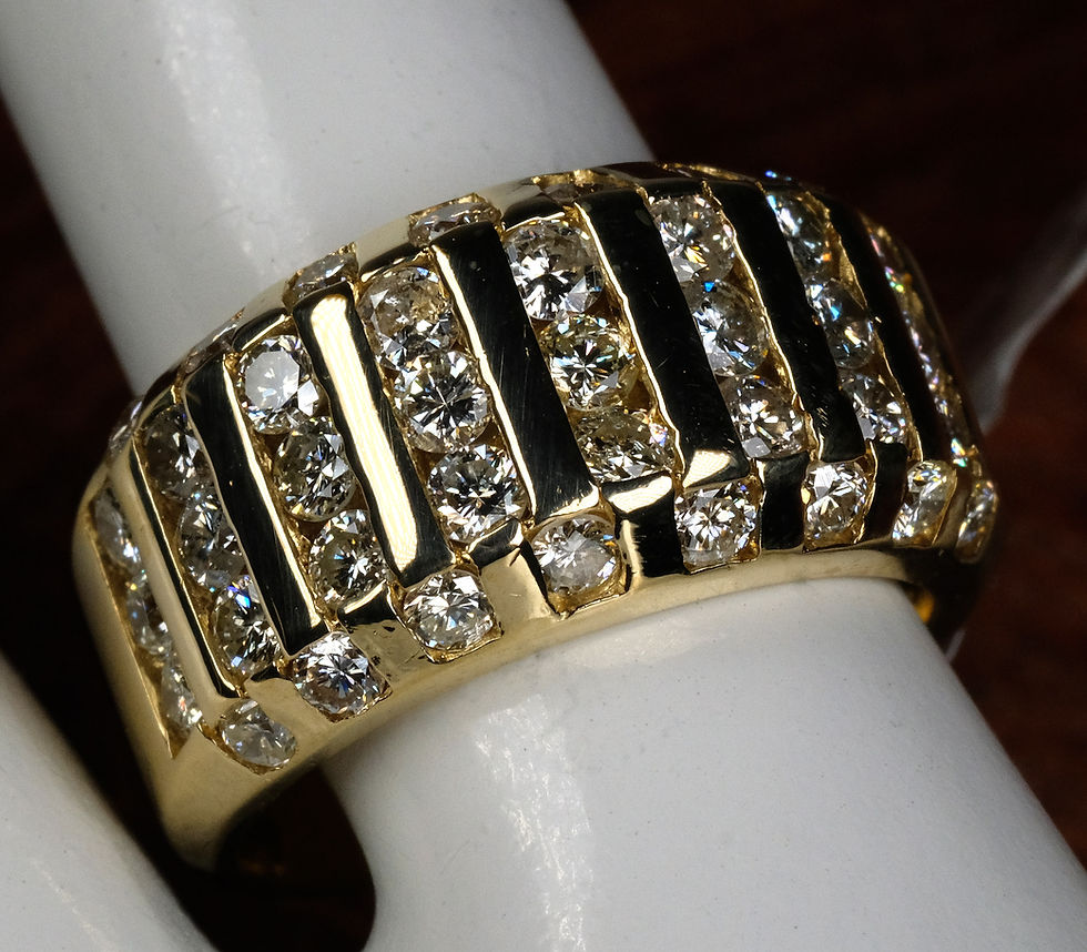 Thumbnail: Pre-Owned Unisex 14K YG 2.02ct Diamond Ring 9.3gm Size 6.75