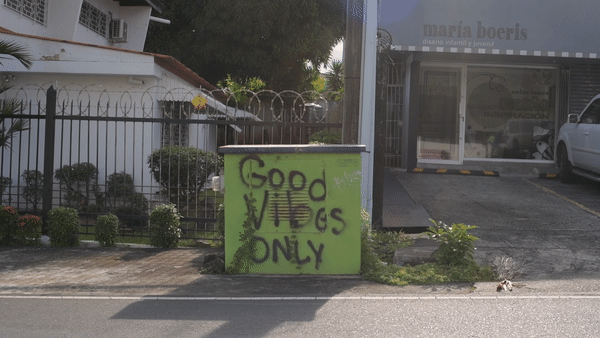 ezgif.com-gif-maker (1).gif