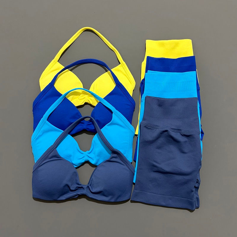 Thumbnail: Seamless Women's Fitness Set – Strappy Sports Bra & High Waist Scrunch 