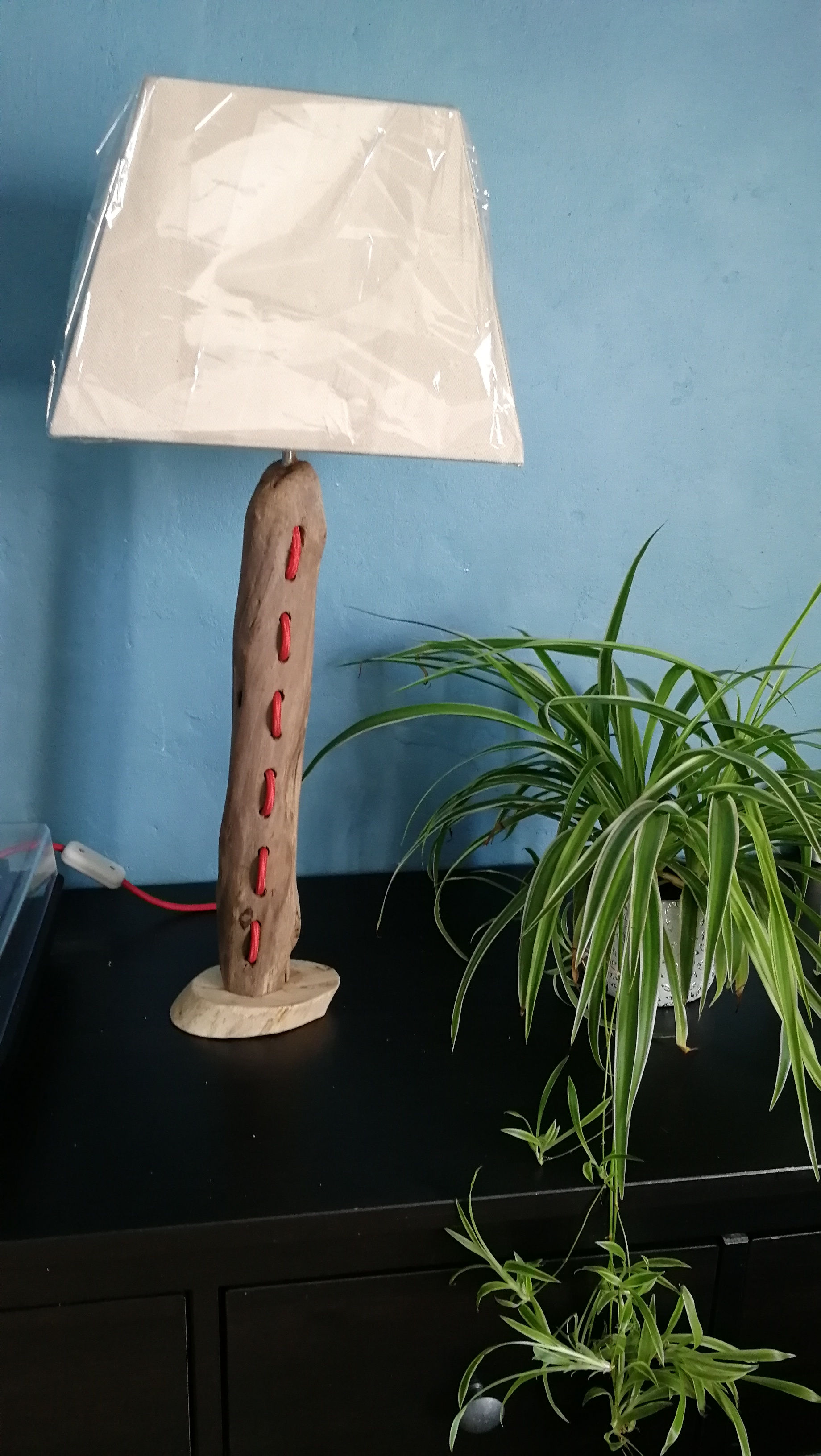 Lampe 12: Laçage orange