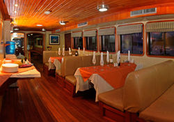 3-xavier-Dinning-area