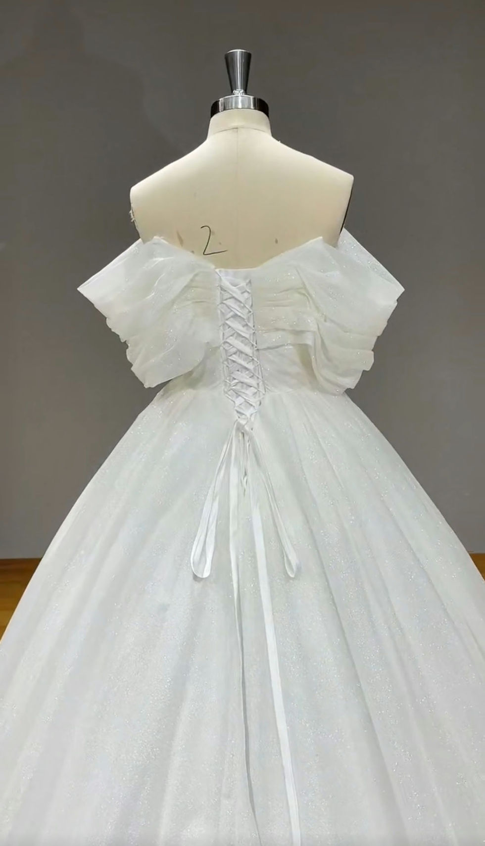 Thumbnail: UK Luxury Sweetheart Off Shoulder Glitter Affordable A Line Wedding Dress MD656