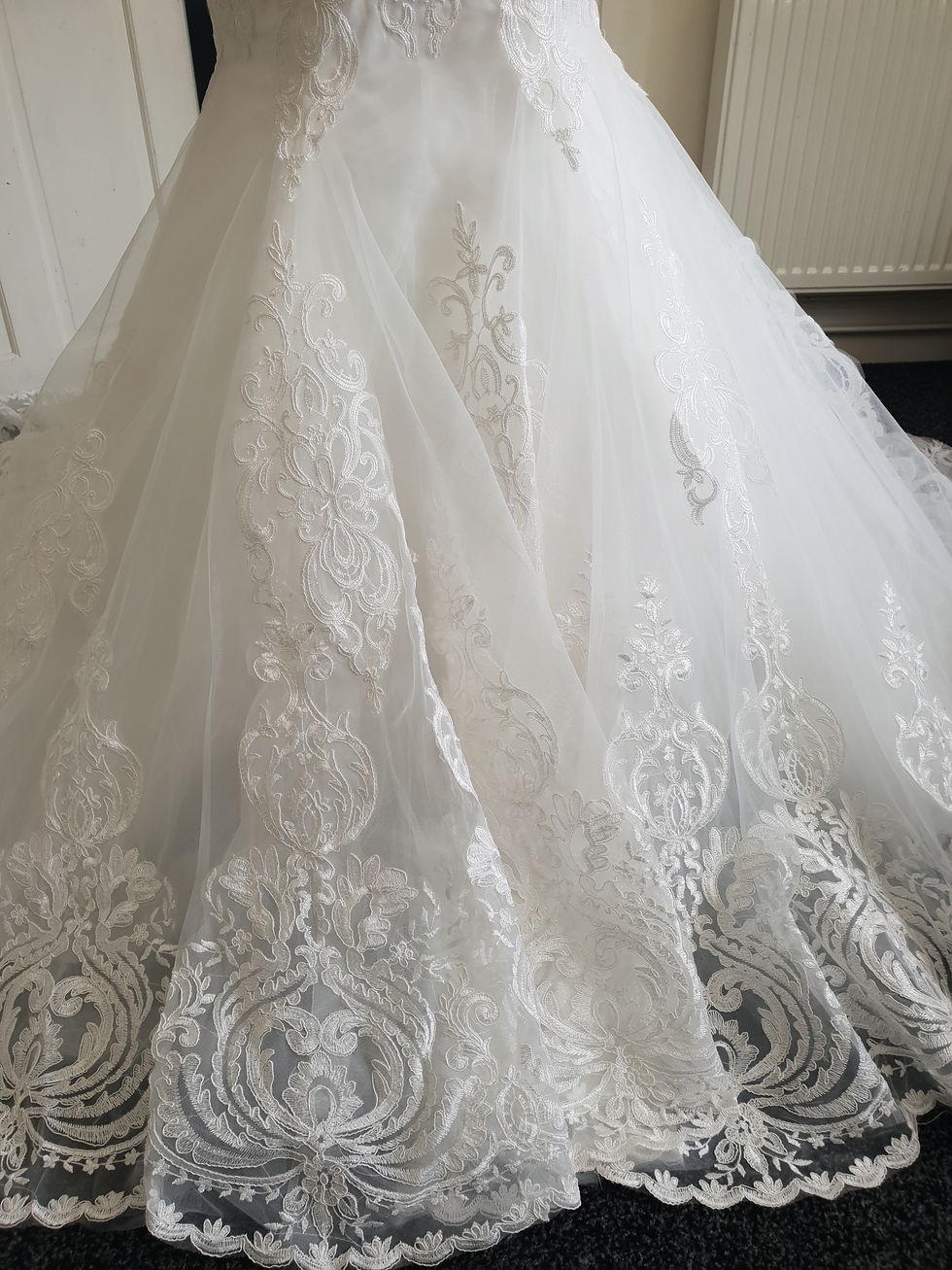 Thumbnail: Gorgeous Champagne Lace Mermaid Sheer Back Sleeveles Wedding Bridal Dress MD212