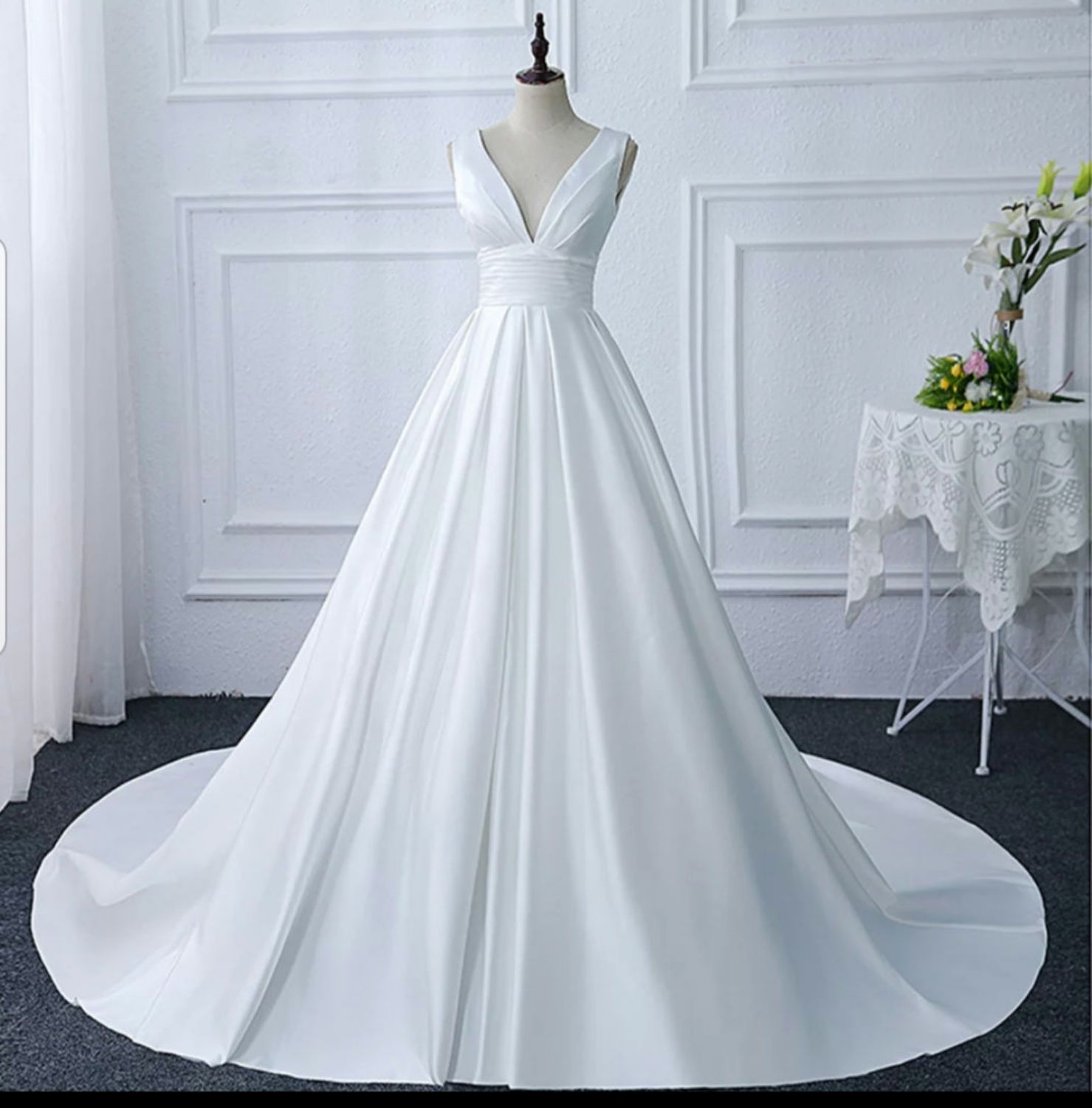 Simple A-line V-Back Bridal Satin Wedding Bridal Dresses MD068