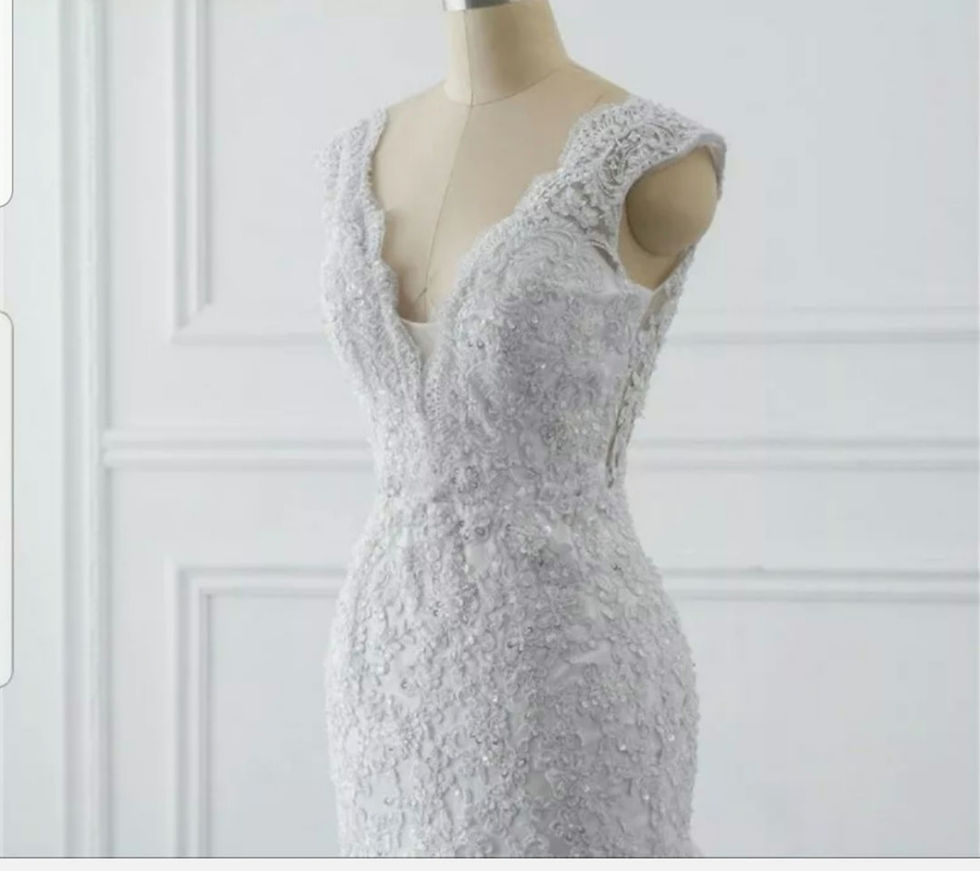 Thumbnail: Open Back Beaded Lace Bridal Sleeveless V Neck Mermaid Wedding Dresses MD512