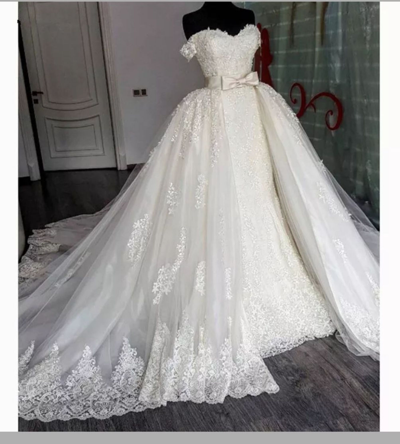 Gorgeous Mermaid Lace Off Shoulder Detachable Train Wedding Dress MD605