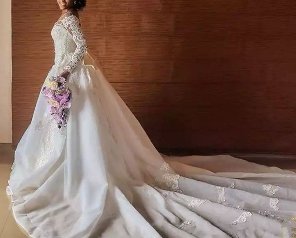 Thumbnail: Mermaid Lace Long Sleeve Illusion Back Detachable Train Wedding Dress MD604