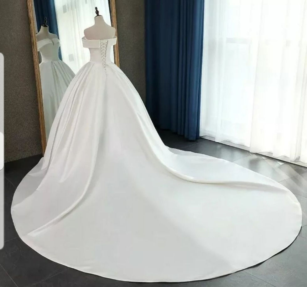 Thumbnail: Princess Off Shoulder 1m Train Bridal Satin A Line Wedding Dresses MD598