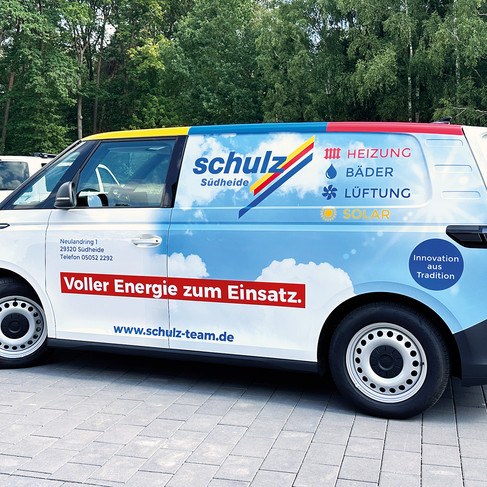 VW ID. Buzz als gemeinsames Firmenfahrzeug von Schulz Südhheide und E.N.G.