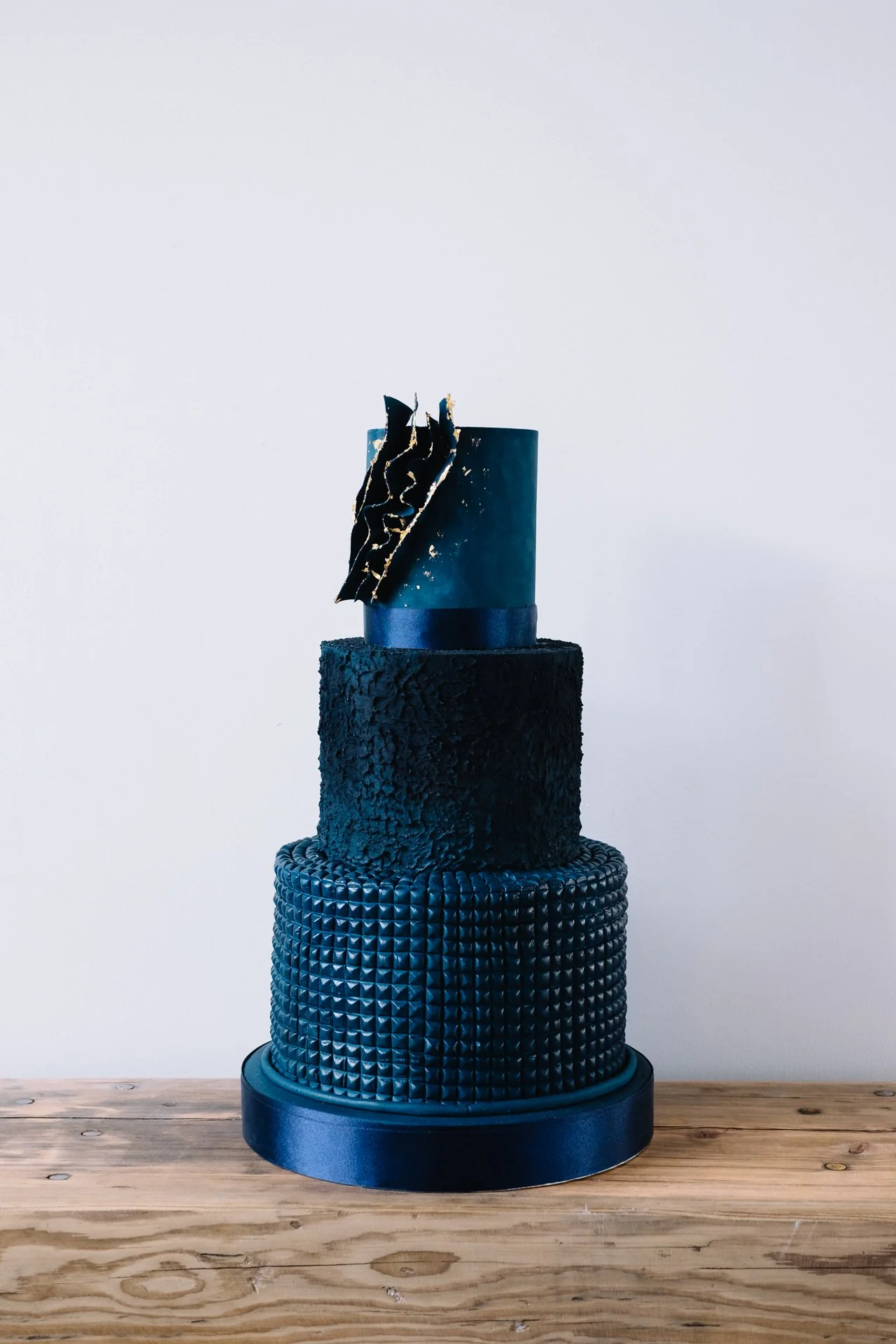 All black luxury 3 tier wedding cake