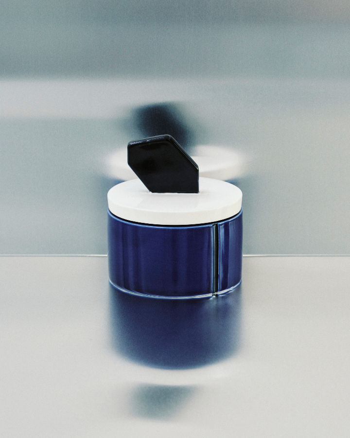 Miniature : Bougie parfumée CANDELA M - Bleu, noir