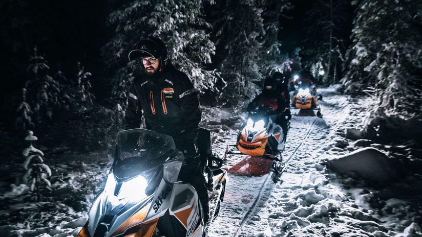 Activity_Snowmobile_evening.jpeg