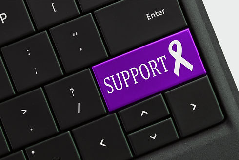 online-support-concept-computer-keyboard-with-pu-2021-10-08-19-28-12-utc.jpg