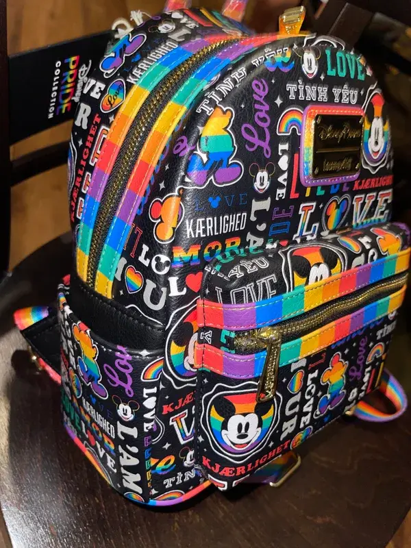 Miniature : Pride - Rainbow - Disneyland Paris - Sac à dos