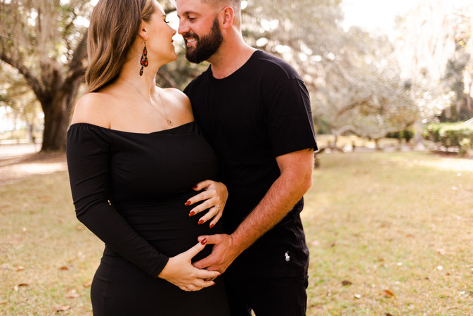 Addams Family-inspired maternity session | Alabama family photographer