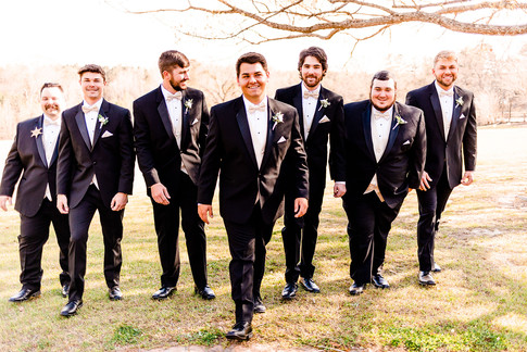 Spring Outdoor Wedding Inspiration | Mississippi Wedding Photographer