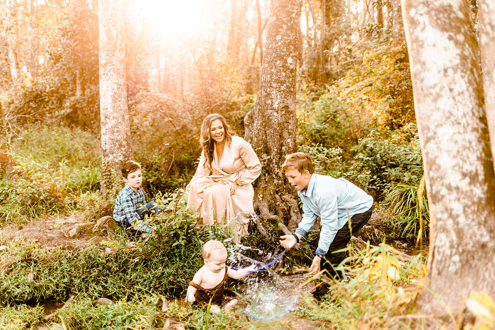 The Golden Family | Mommy and Me Session | Silverhill, AL