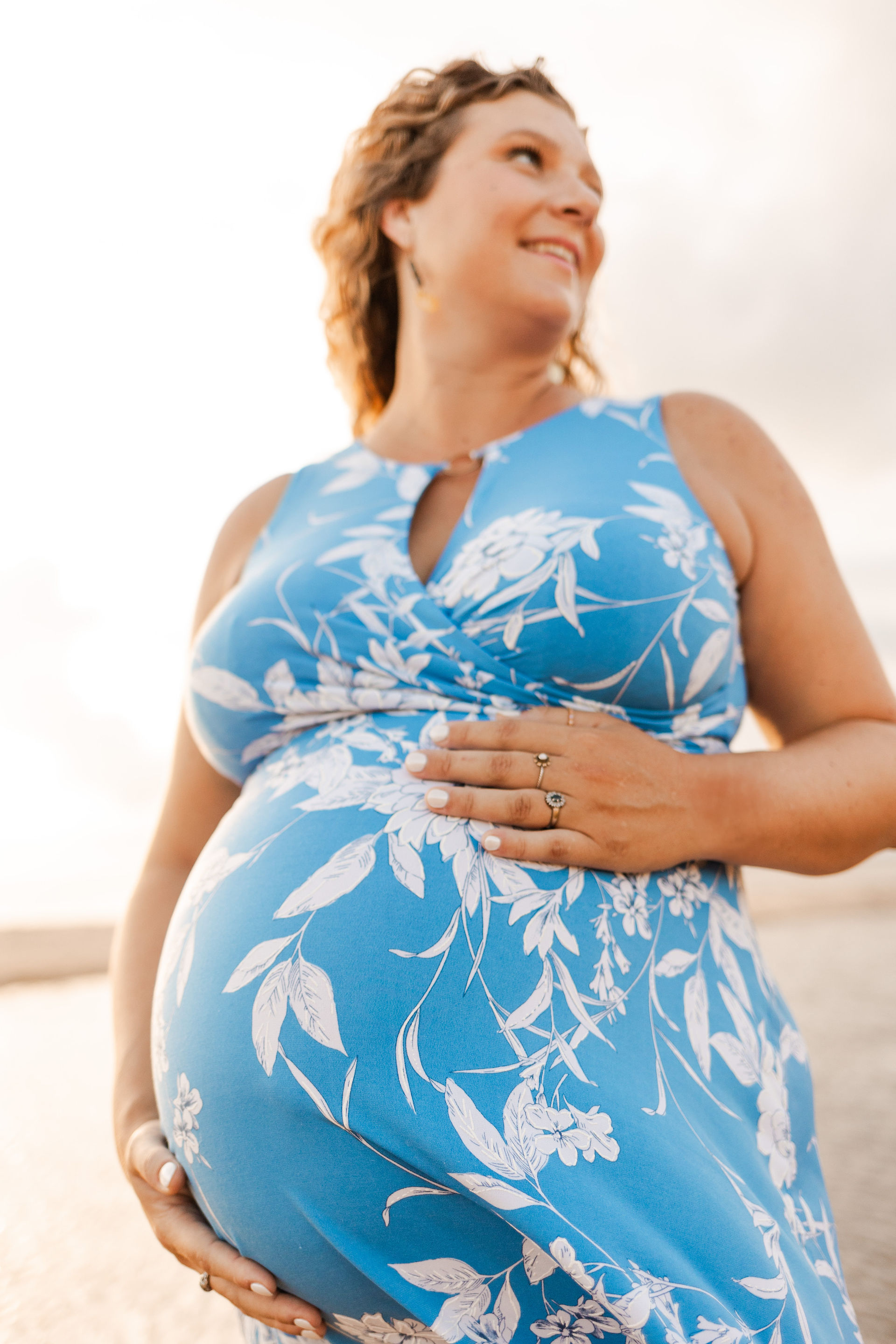 Golden hour maternity session | Alabama maternity photographer