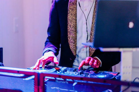 Colorful outdoor wedding | Fairhope wedding photographer