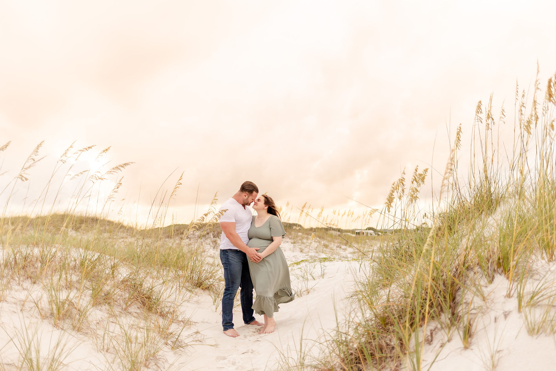 Gulf Shores beach maternity session | Alabama maternity photographer