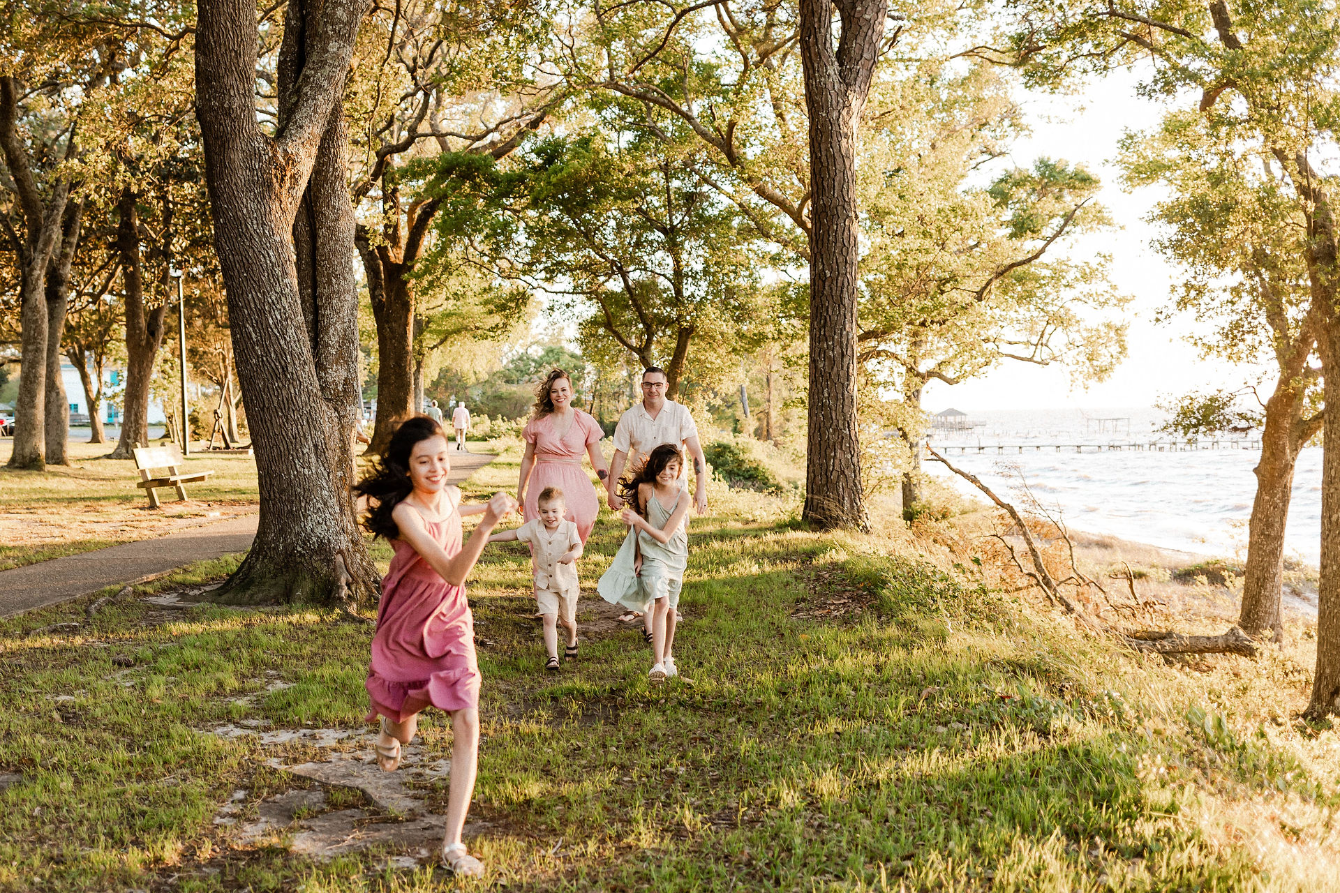 Waterfront outdoor family session | Alabama family photographer