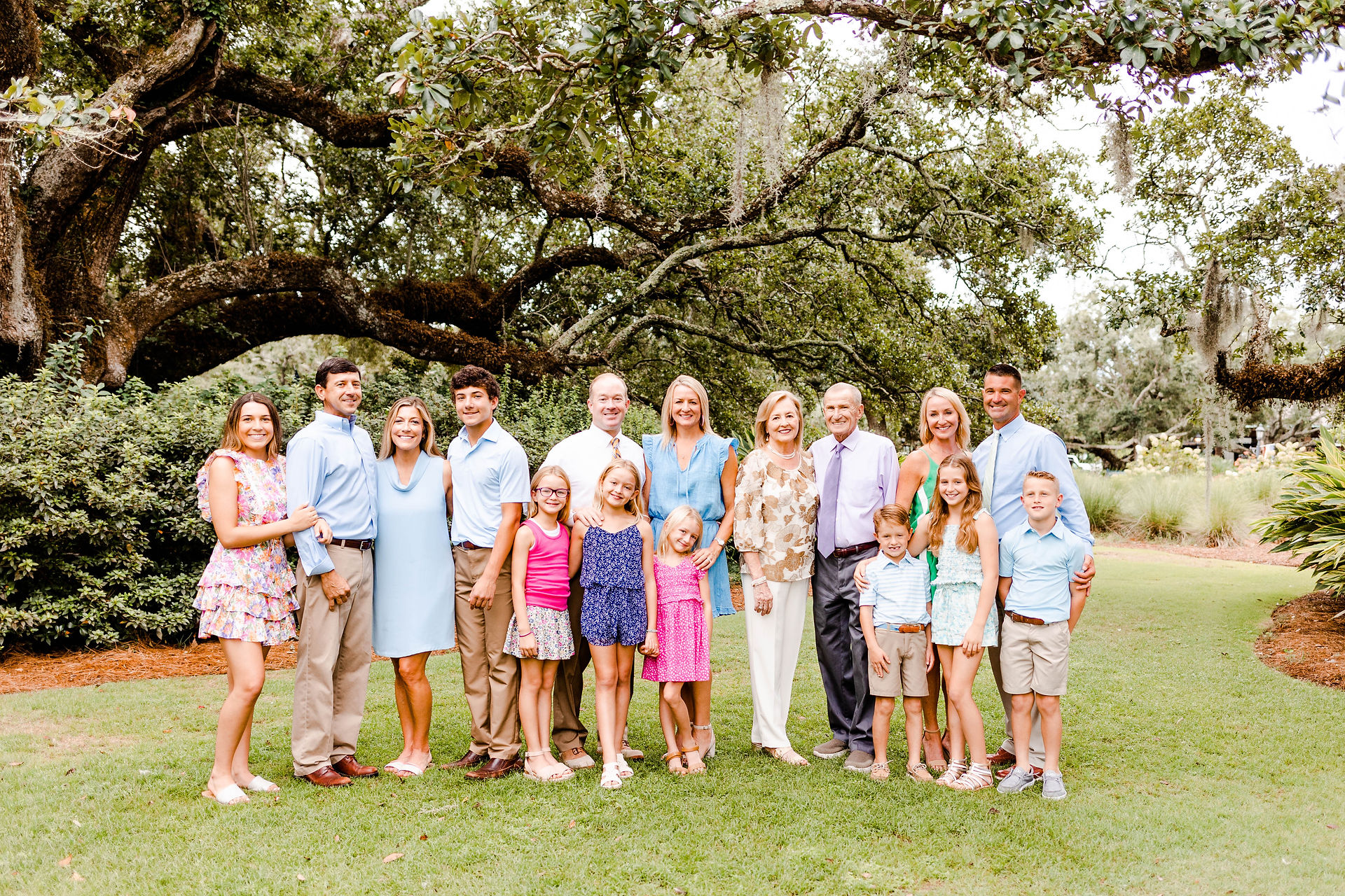 Spring Outfit Inspiration | Tips for Spring Family Photos