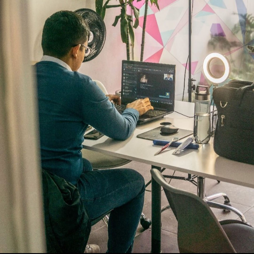 Hombre trabajando