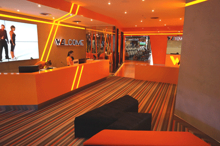 Front desk at We Fitness Pinklao