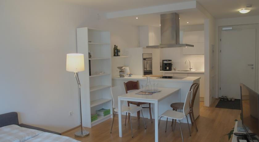 Wohnzimmer eines Apartments