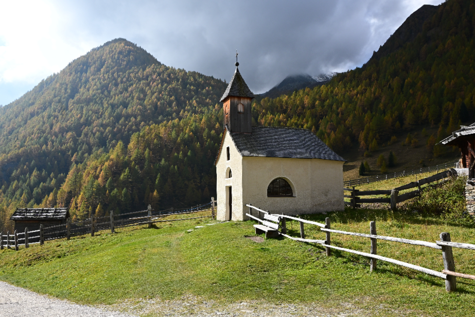 Kapelle im Almdorf Fane Alm