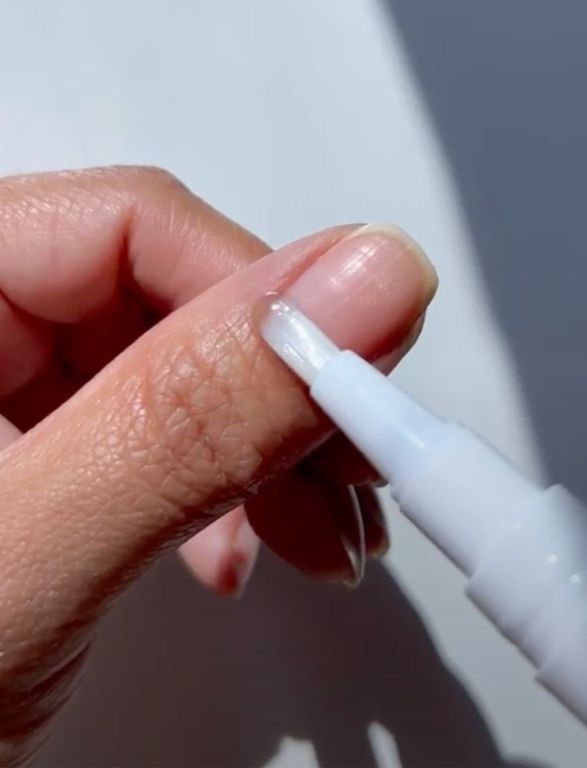 cuticle oil pen