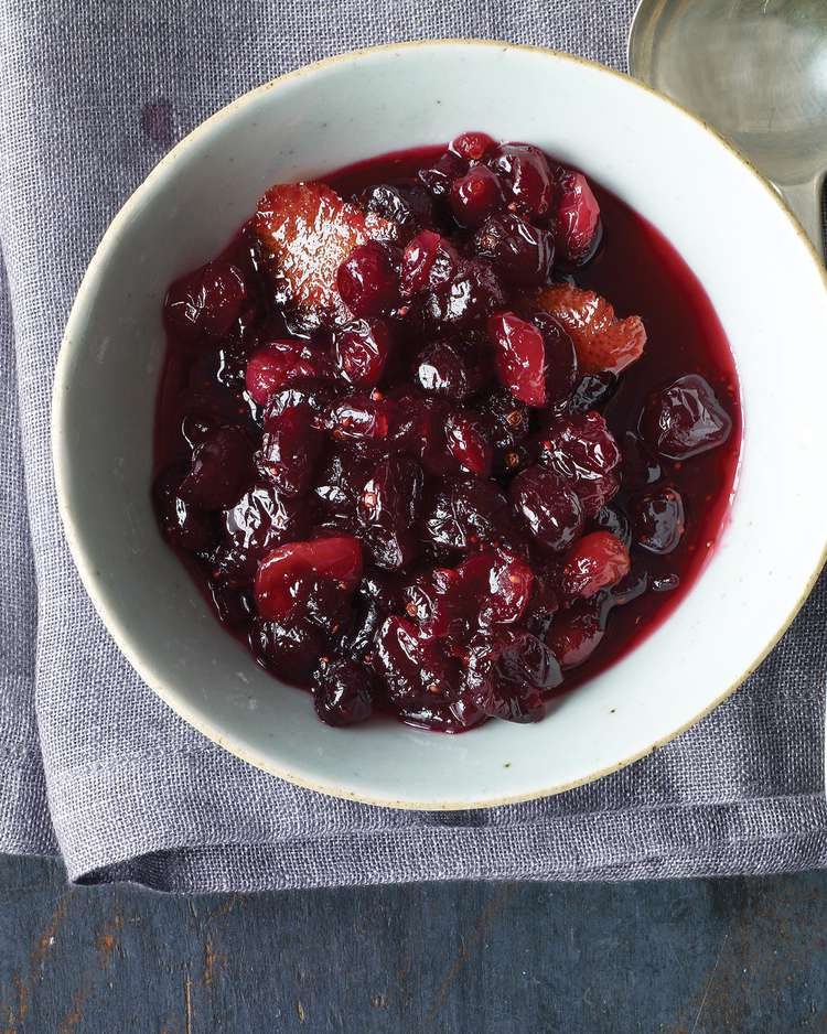 bowl of cranberry sauce