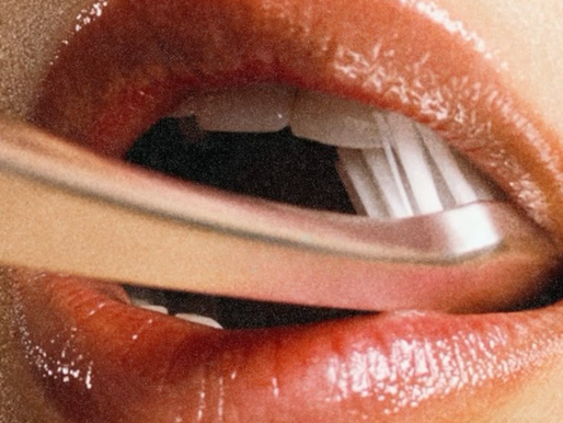 The Surprisingly Powerful Way Women Can Fight Back Against Alzheimer's (Oral Care Might be the Most Overlooked Wellness Tool in Your Drawer)