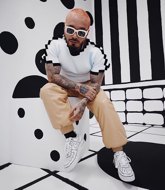 J Balvin 2.jpg