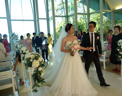 Mina Chinese Marriage Celebrant Brisbane Cultural Bilingual in Mandarin Cantonese and English