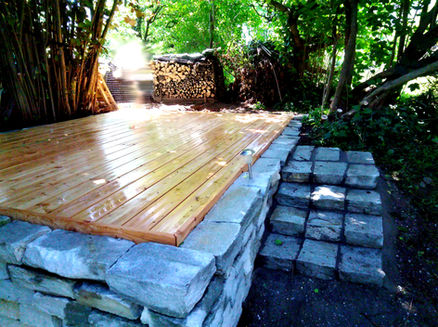 Granit_Heller_Mauerstein_Trockenmauer_Terrassenbau_Holzterrasse_Zimmermann_Gartenbauer_Gä