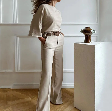 WOLFF Elegant Two-Piece Women's Set for Summer 2026