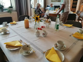 Geburtstagskaffeetrinken