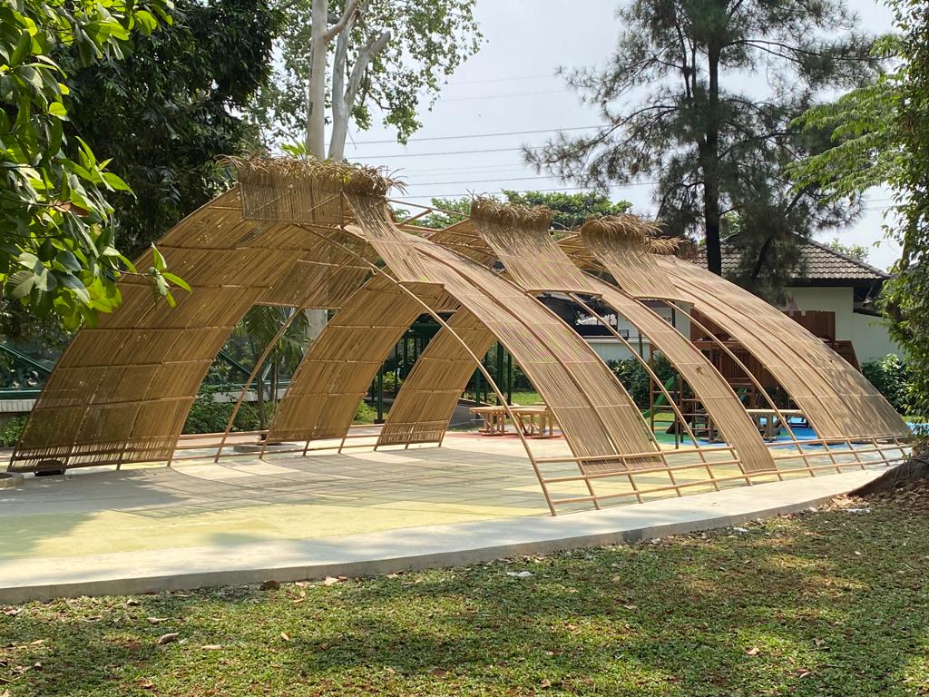 Plaza Namdur - Taman Burung Taman Mini Indonesia Indah