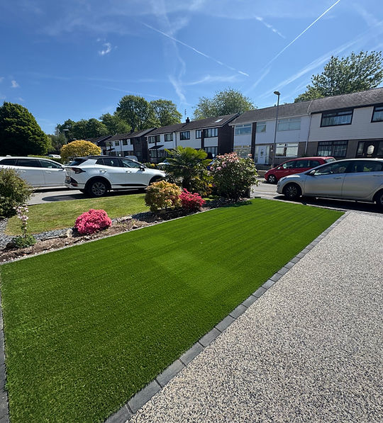 RESIN AND ARTIFICIAL DRIVEWAY