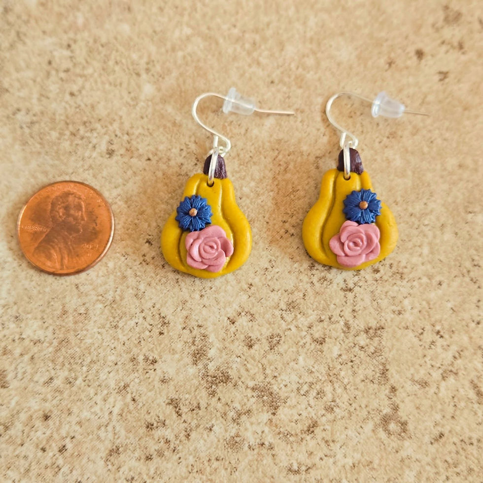 Thumbnail: Hanging Simple Floral Squash Earrings
