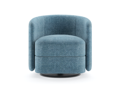 A poltrona Queen traduz elegância com personalidade. Seu design marcante combina encosto alto e linhas curvas, criando uma silhueta envolvente que convida ao relaxamento. A base giratória em metal complementa a leveza visual da peça, adicionando movimento e um toque contemporâneo.

Com proporções bem definidas e estofamento generoso, ela oferece conforto na medida certa, sem perder a sofisticação. Ideal para ambientes que pedem uma peça de destaque, a Queen alia funcionalidade e presença com naturalidade.

Seu visual versátil permite composições tanto em espaços mais clássicos quanto modernos — sempre com um toque de atitude e acolhimento.