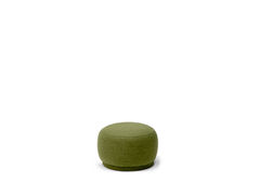 O Puff Sfera traduz a beleza do essencial. Seu design arredondado e proporções suaves criam uma presença delicada, mas marcante, que se integra com naturalidade a qualquer ambiente.

Com linhas puras e formas orgânicas, ele reforça uma estética leve e contemporânea — perfeita para quem busca funcionalidade sem abrir mão da sofisticação.

Compacto, versátil e acolhedor, o Sfera é o detalhe que completa o espaço com charme e equilíbrio.