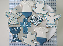 biscoito decorado amanteigado doce biscoitos decorados bolacha decorada glacê real menino menina bebê festas aniversário infantil lembrancinha cookies royal icing galletas batizado pomba cálice anjo eucaristia kit convite madrina padrinho consagração 3D primeira comunhão