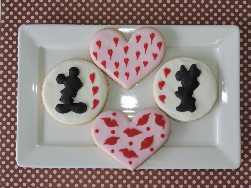 Biscoitos Mickey e Minnie namorando