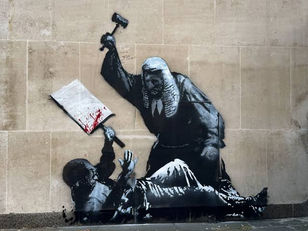 Banksy se groeiende skoonmaakrekening laat die debat oor kuns of vandalisme weer opvlam